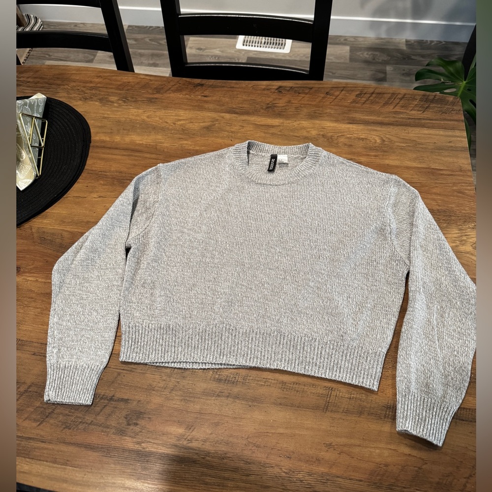 H&M Light Gray Sweater